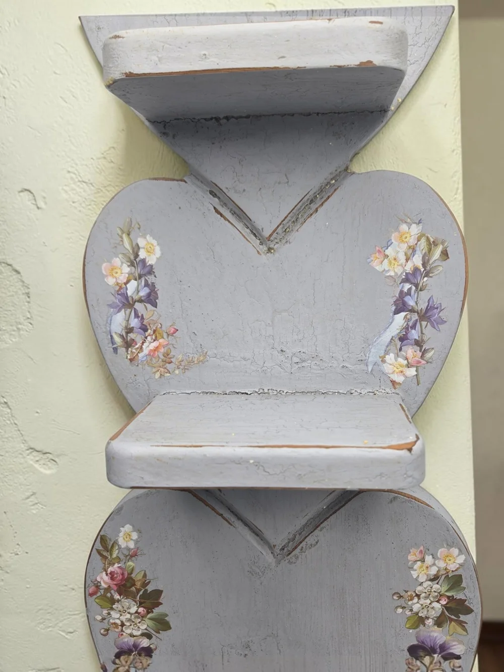 Vintage Style Heart Wall Shelf Hand Painted Floral Shabby Chic Cottage Decor